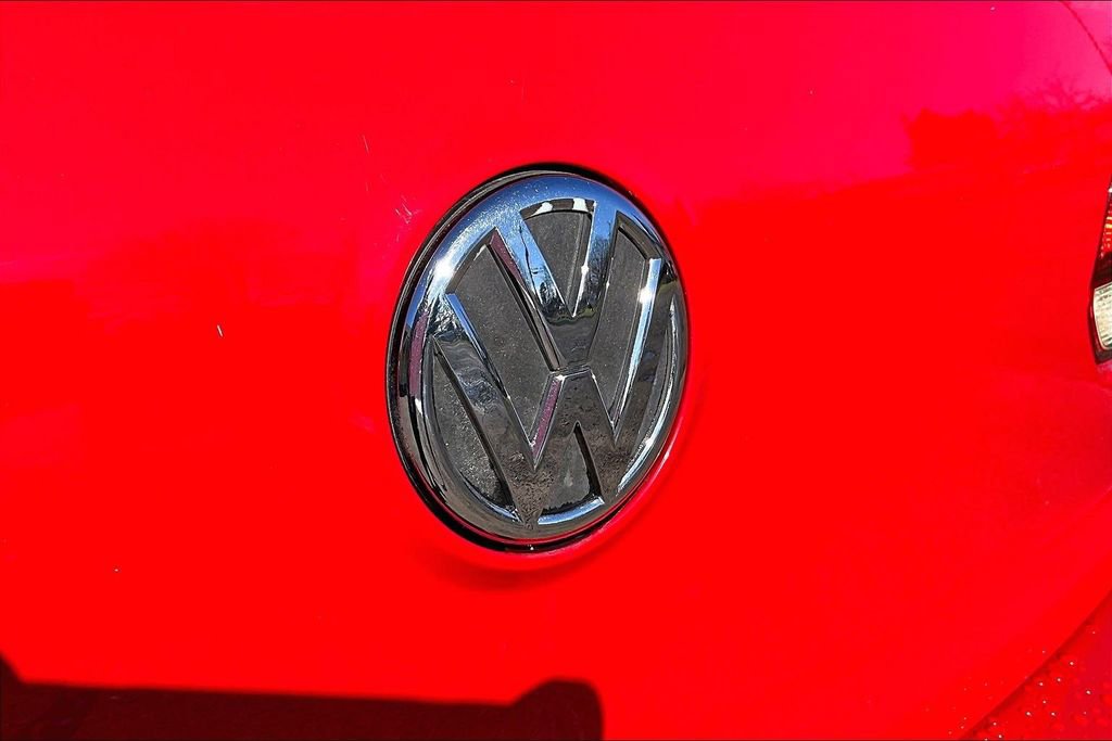 Used 2012 Volkswagen Golf 2-Door image 11