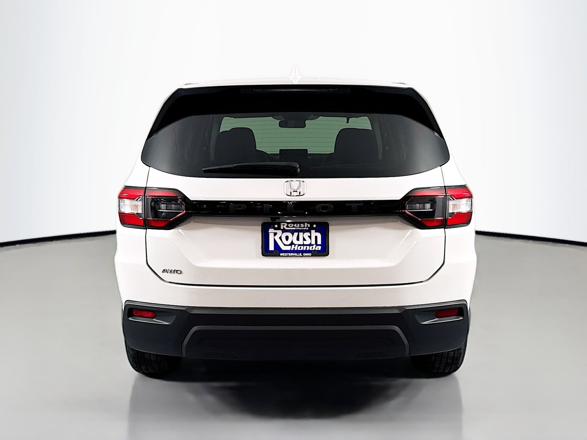 Certified 2023 Honda Pilot LX image 6