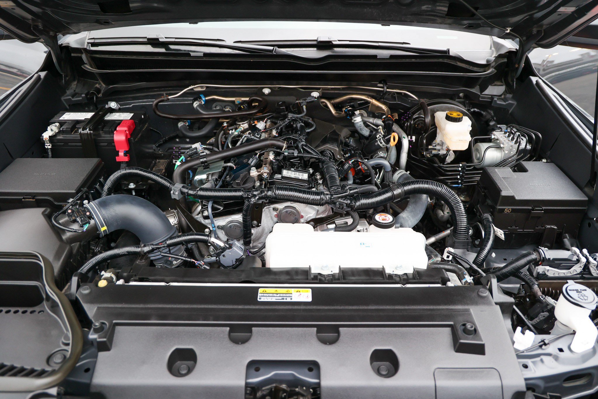 Certified 2025 Toyota Tacoma SR AWD/4WD image 15