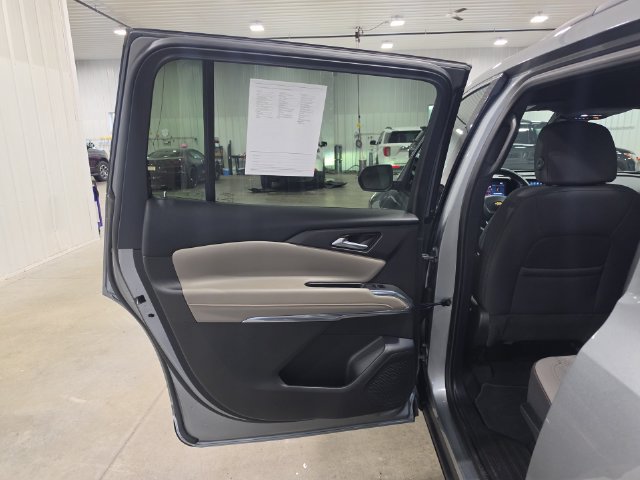 Used 2026 Chevrolet Traverse LT w/ Driver Confidence Package AWD/4WD image 27