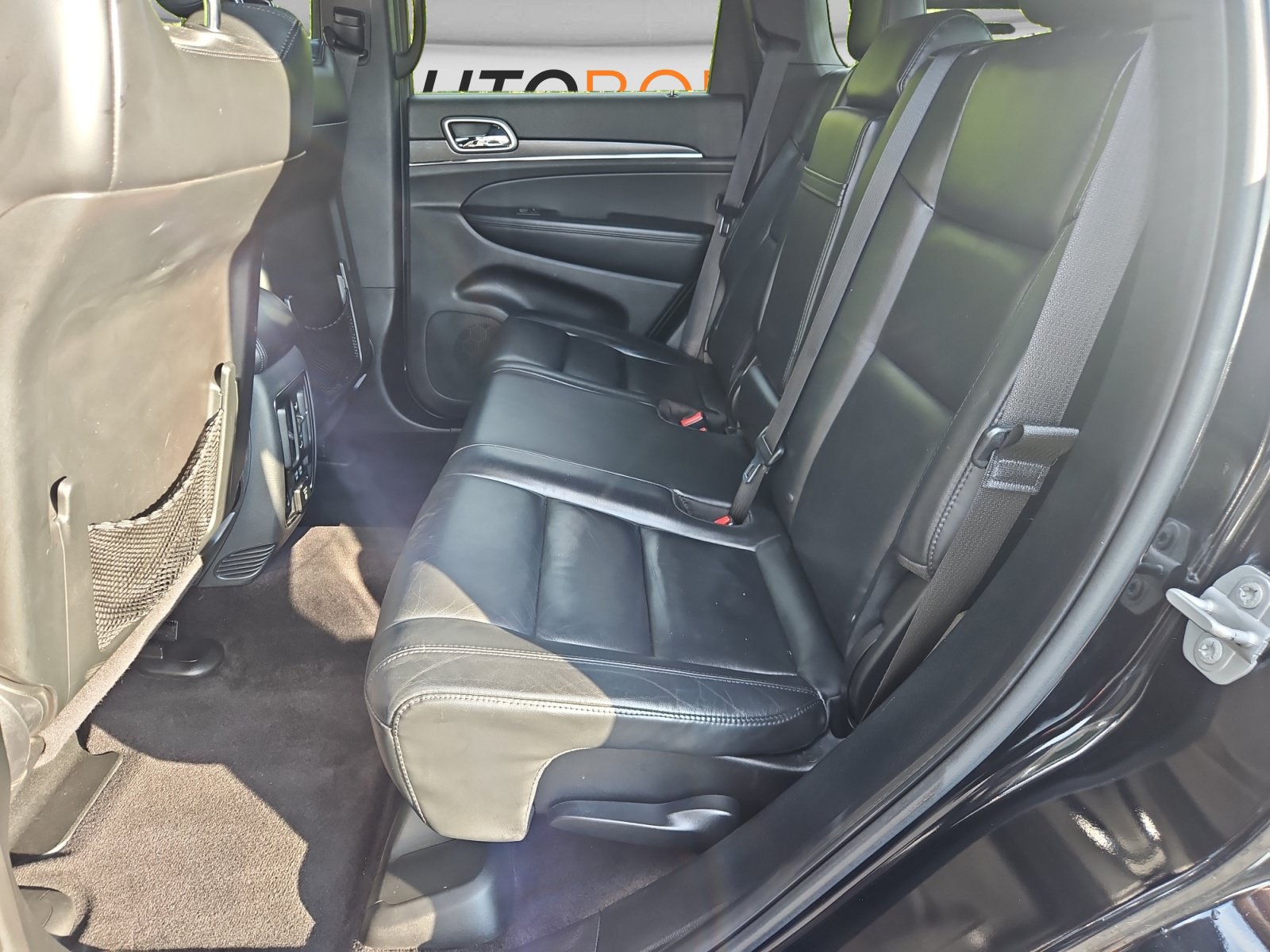 Used 2018 Jeep Grand Cherokee Limited AWD/4WD image 14