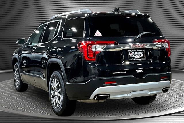 Used 2023 GMC Acadia SLE w/ Driver Convenience Package FWD image 4