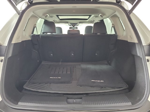 Used 2023 Nissan Rogue SL w/ SL Premium Package FWD image 10