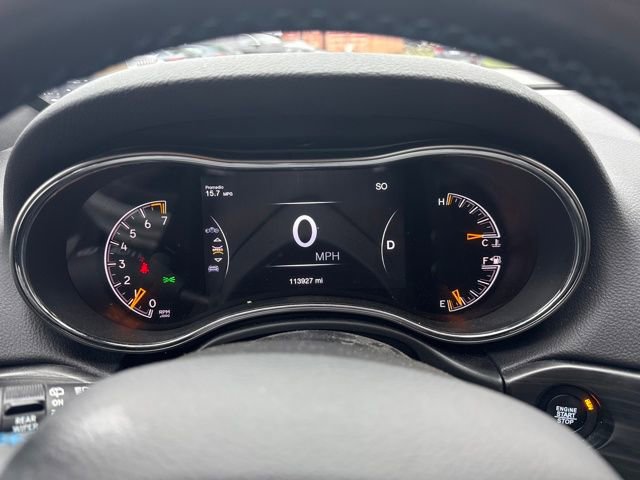 Used 2019 Jeep Grand Cherokee Laredo image 18