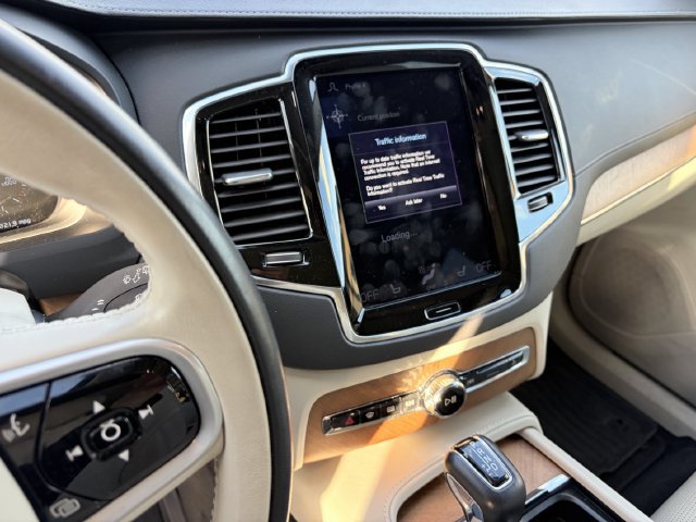 Used 2020 Volvo XC90 T6 Inscription w/ Protection Package Premier AWD/4WD image 10