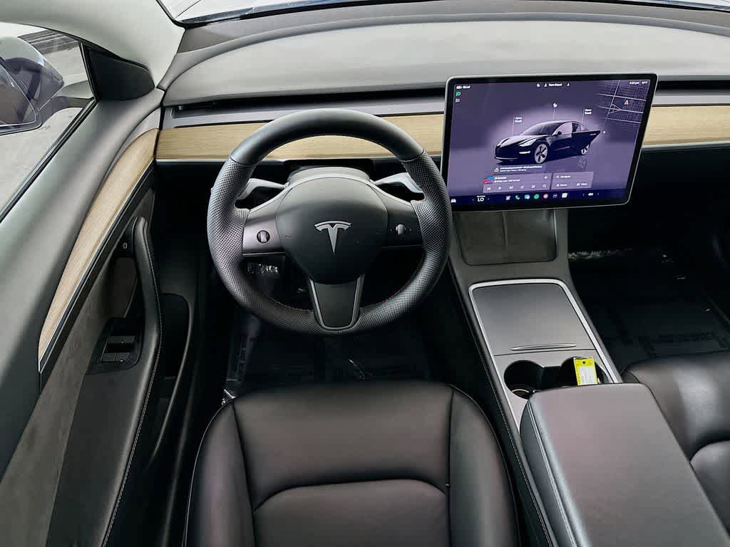 Used 2023 Tesla Model 3 Standard Range image 9