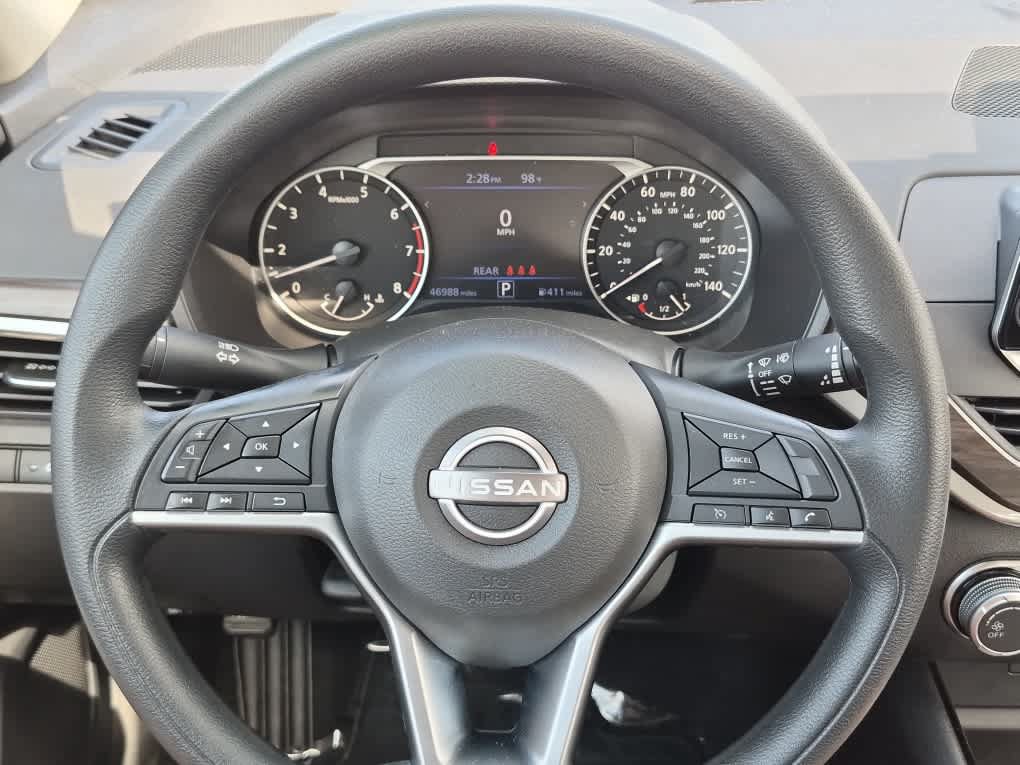 Used 2024 Nissan Altima 2.5 SV FWD image 15