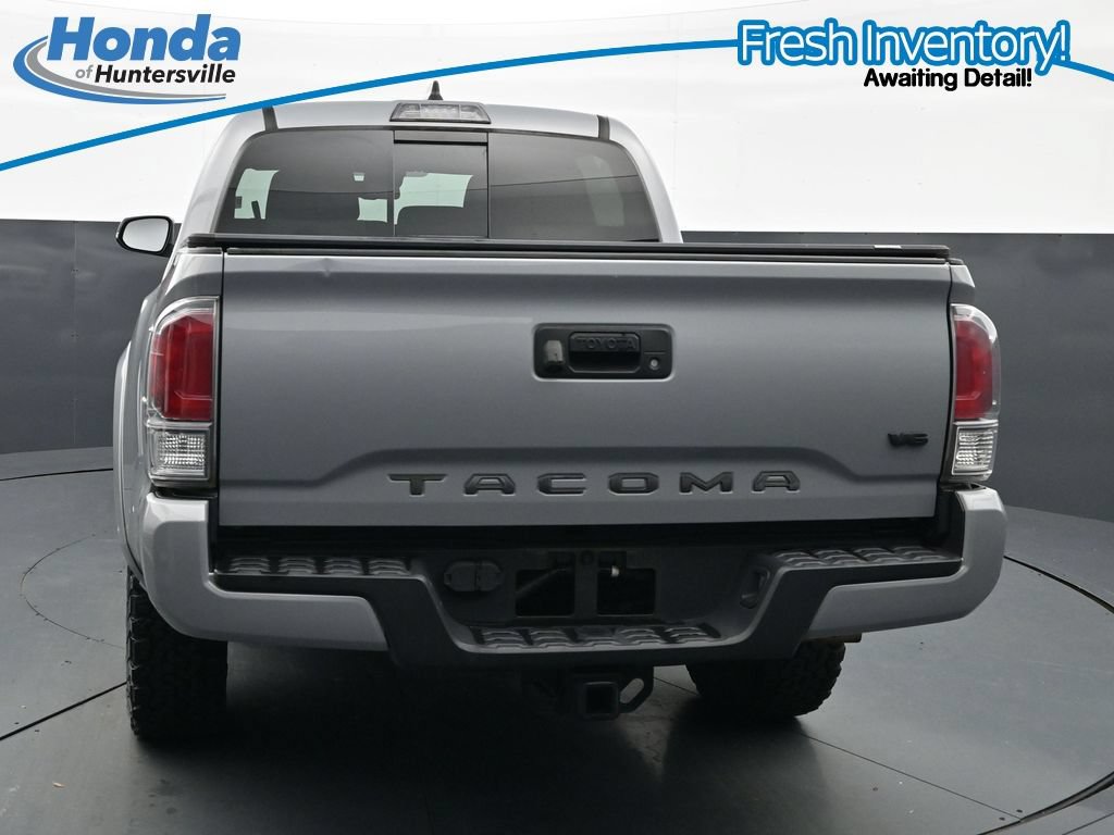 Used 2020 Toyota Tacoma TRD Sport AWD/4WD image 8
