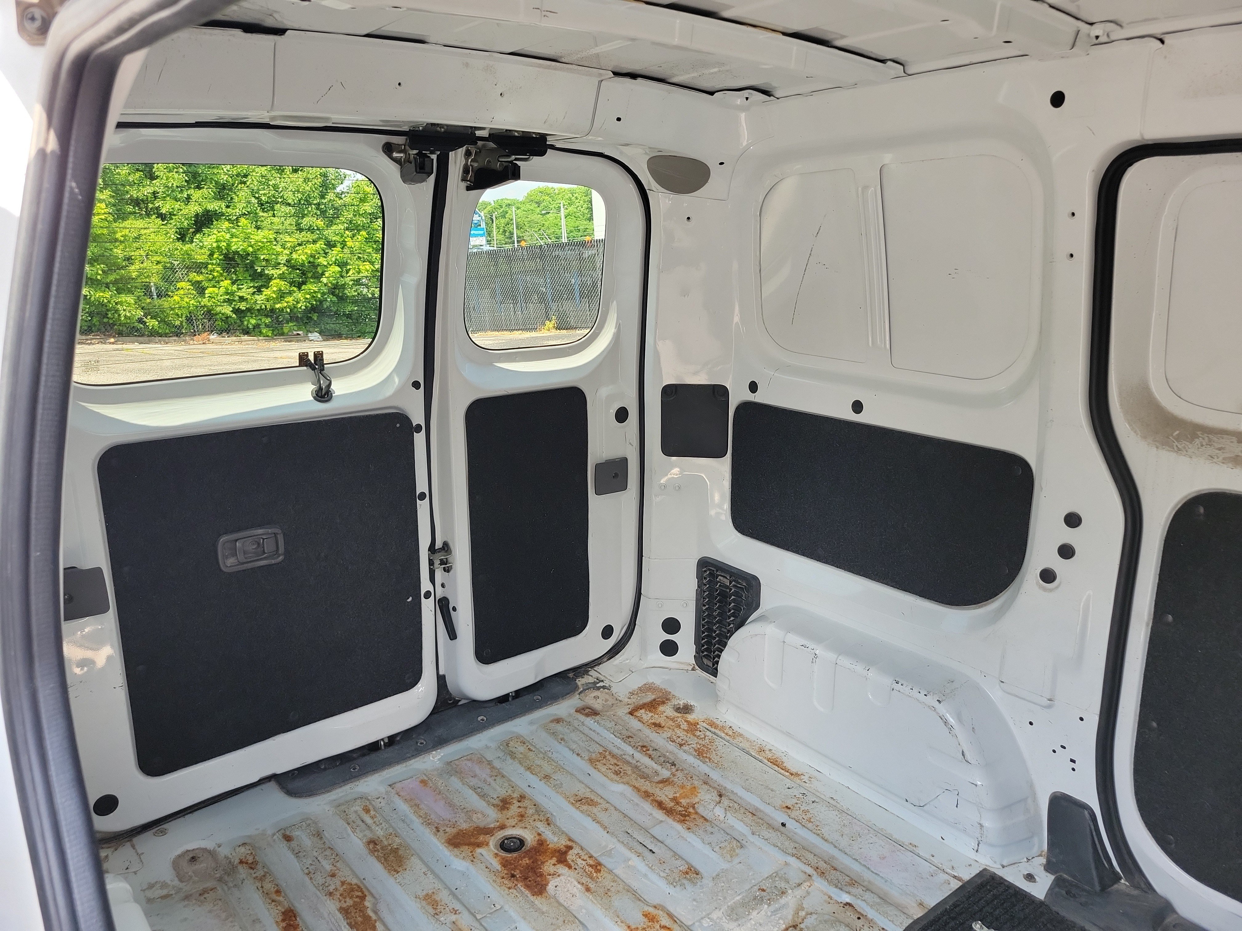 Used 2015 Nissan NV200 S w/ Back Door Glass Package FWD image 12