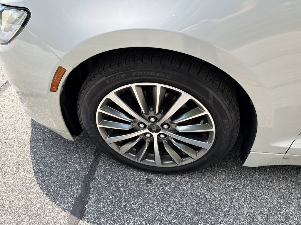 Used 2019 Lincoln MKZ Reserve FWD image 37