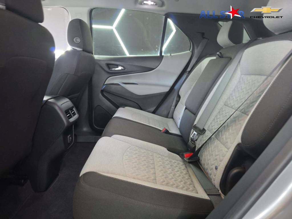 Used 2023 Chevrolet Equinox LT FWD image 9