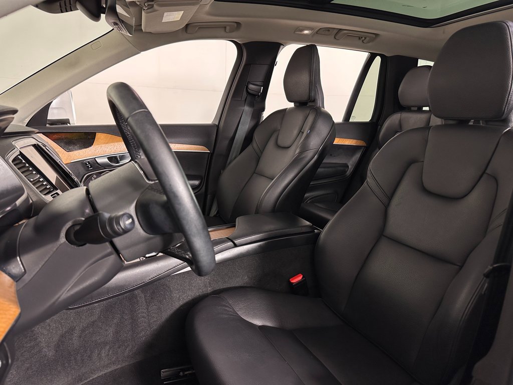 Used 2024 Volvo XC90 T8 Plus w/ Protection Package Premier image 34