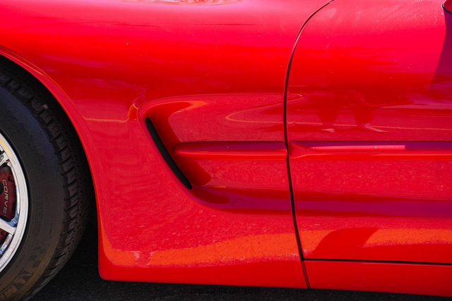 Used 1999 Chevrolet Corvette Coupe w/ Memory Pkg RWD image 74
