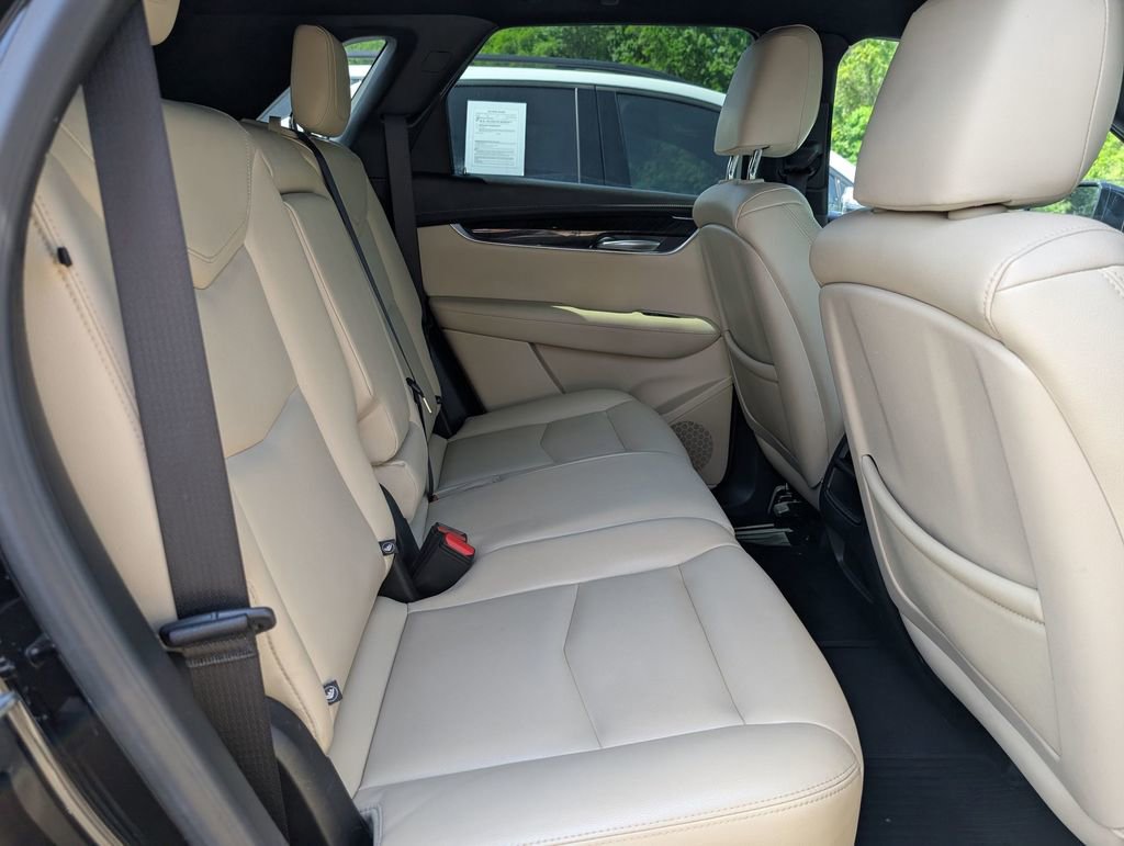 Used 2018 Cadillac XT5 FWD w/ LPO, Wheel Lock Package image 28