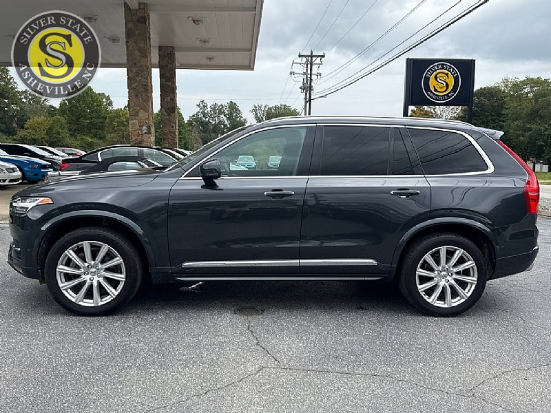 Used 2017 Volvo XC90 T6 Inscription w/ Vision Package image 3