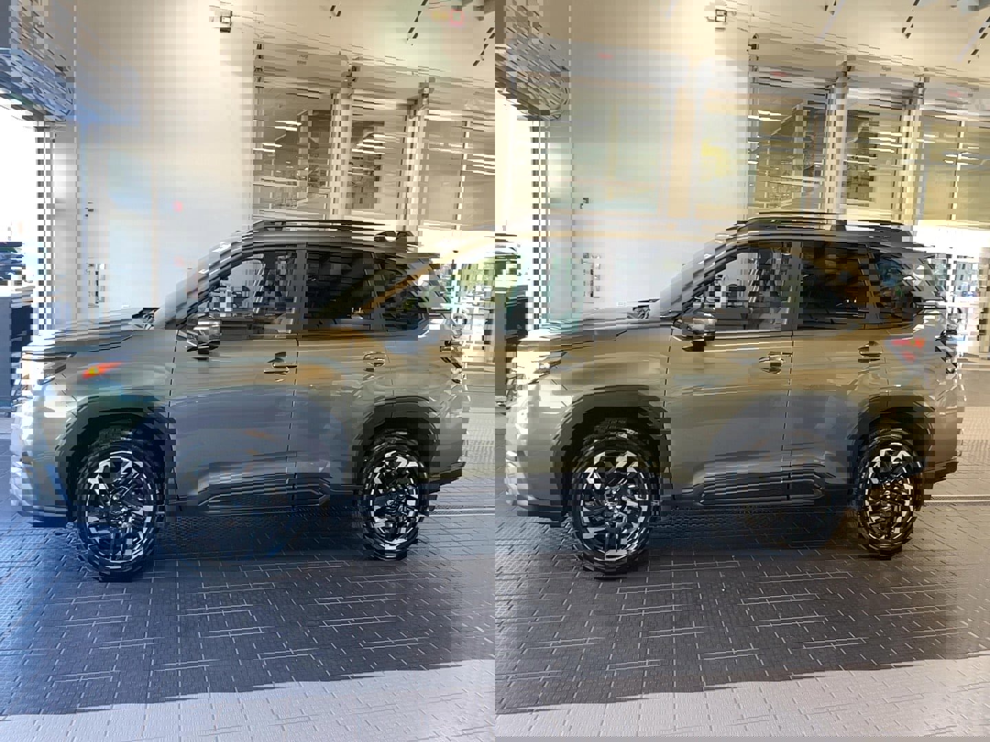 Used 2025 Subaru Forester Limited image 4