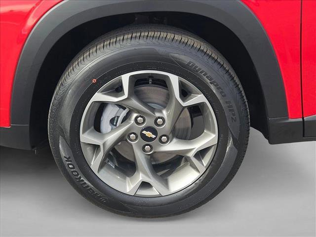 New 2026 Chevrolet Trax LT w/ Sunroof Package image 10