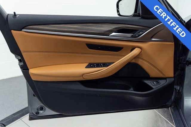 Certified 2023 BMW 540i xDrive w/ Convenience Package image 11