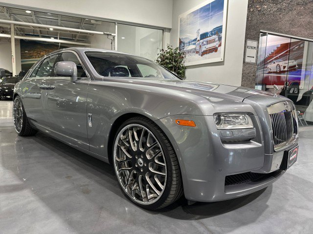 Used 2010 Rolls-Royce Ghost RWD image 26