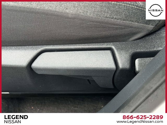 Certified 2025 Nissan Kicks SV AWD/4WD image 16