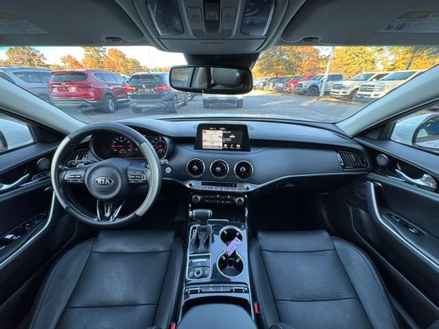 Used 2018 Kia Stinger Premium image 18