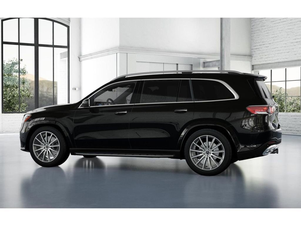 Used 2025 Mercedes-Benz GLS 580 4MATIC image 32