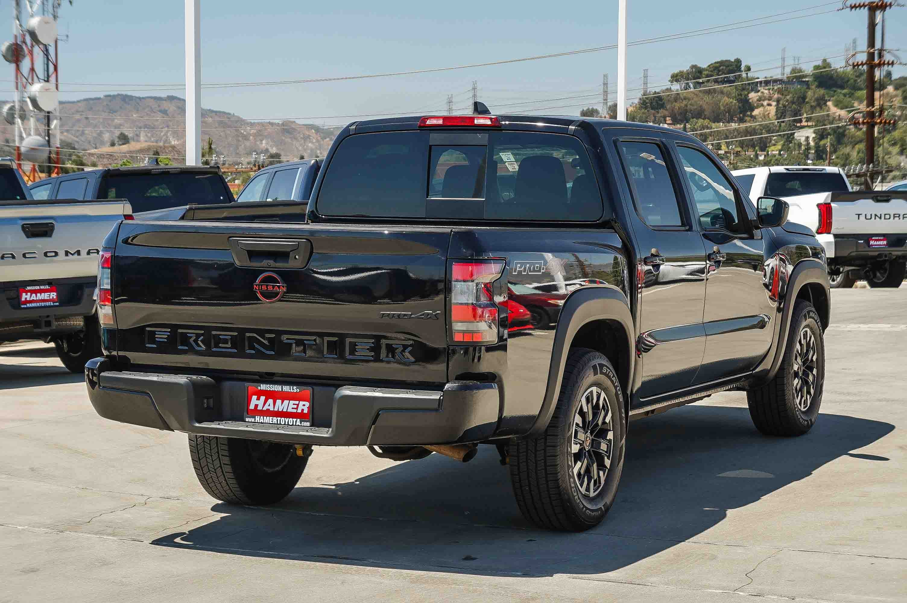 Used 2024 Nissan Frontier PRO-4X AWD/4WD image 7