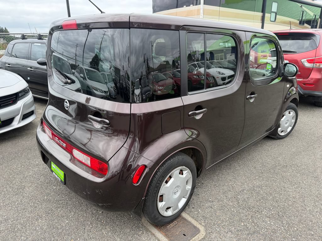 Used 2010 Nissan Cube 1.8 S w/ Interior Designer Pkg FWD image 3