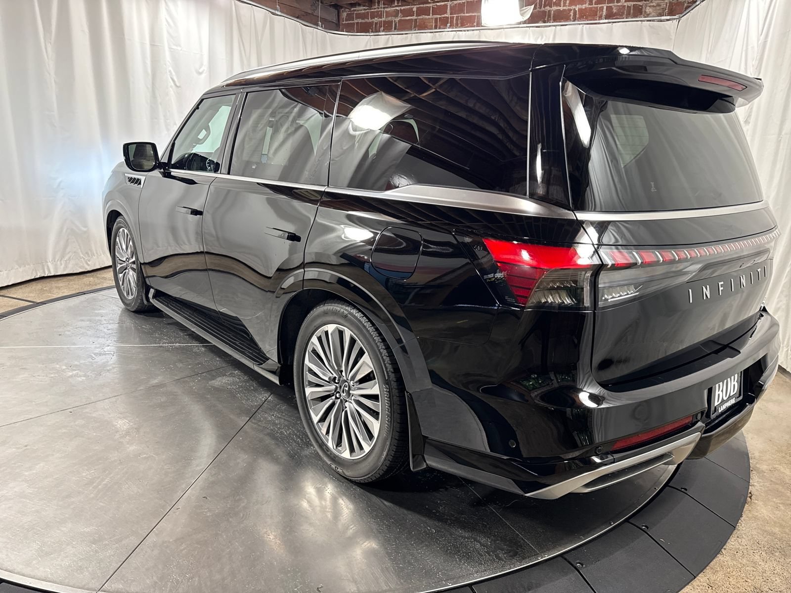 Certified 2025 INFINITI QX80 Luxe AWD/4WD image 7