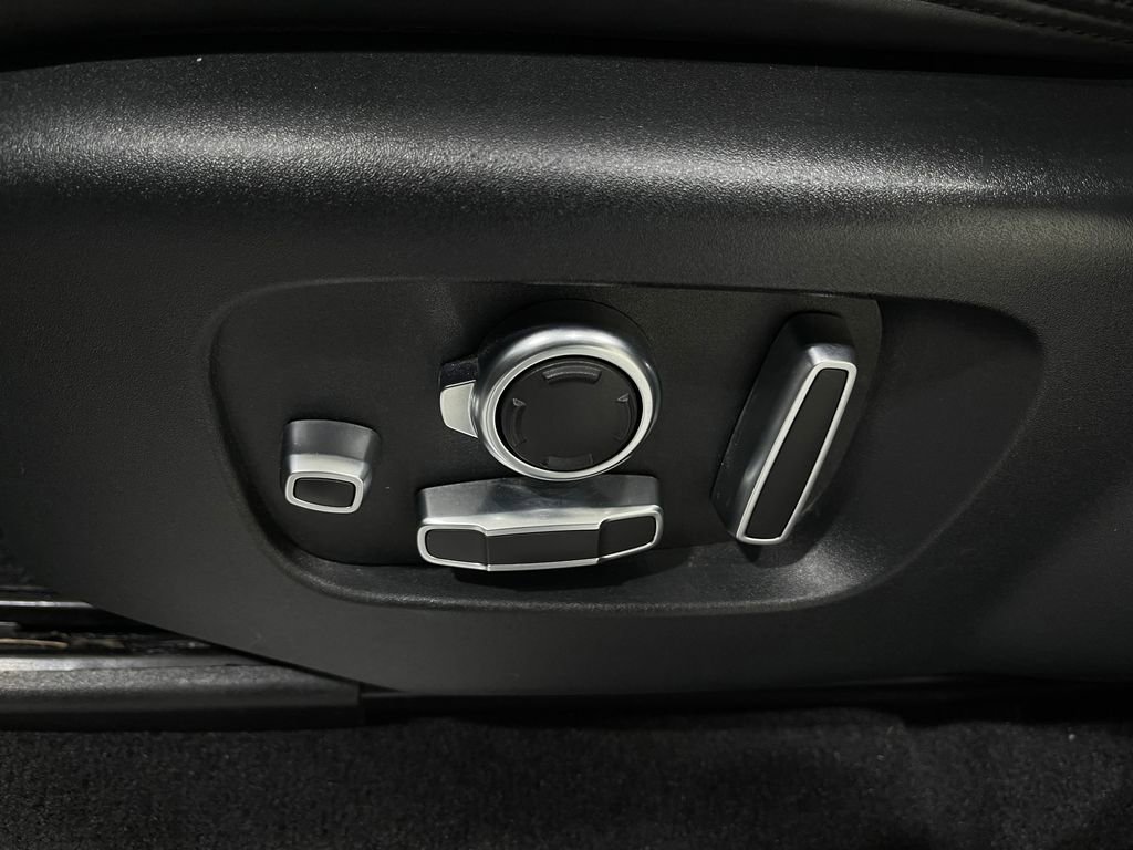 Used 2018 Land Rover Range Rover Sport HSE Dynamic image 19