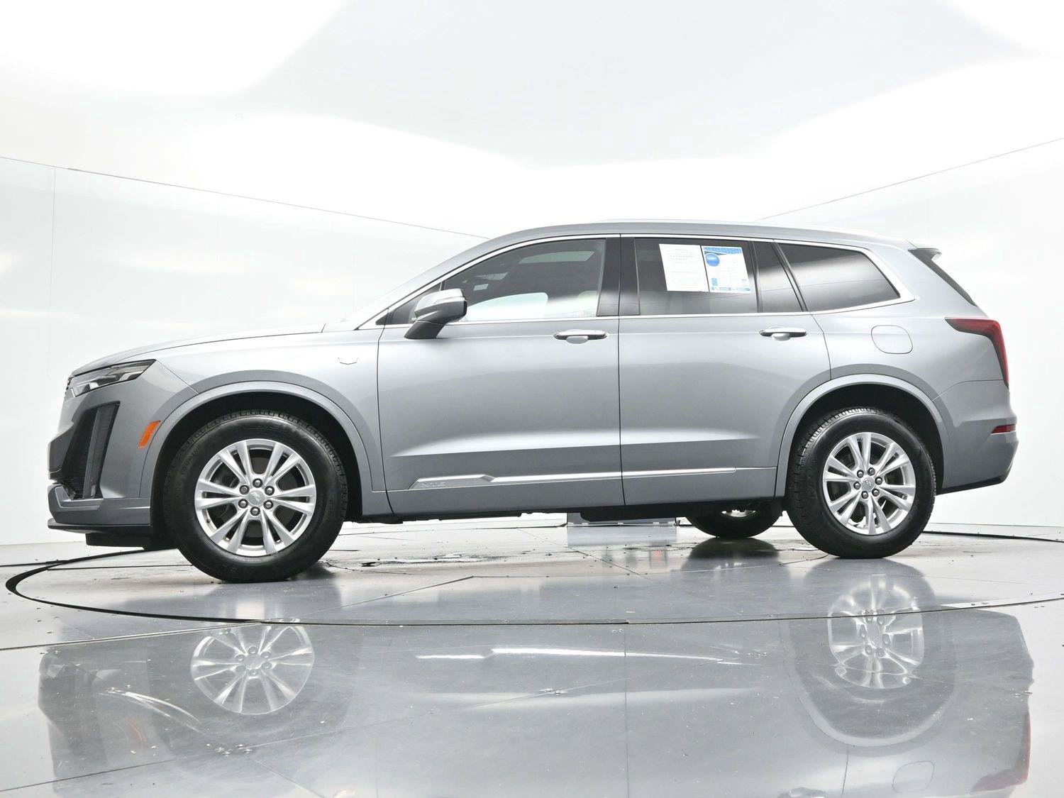 Used 2024 Cadillac XT6 Luxury FWD image 53