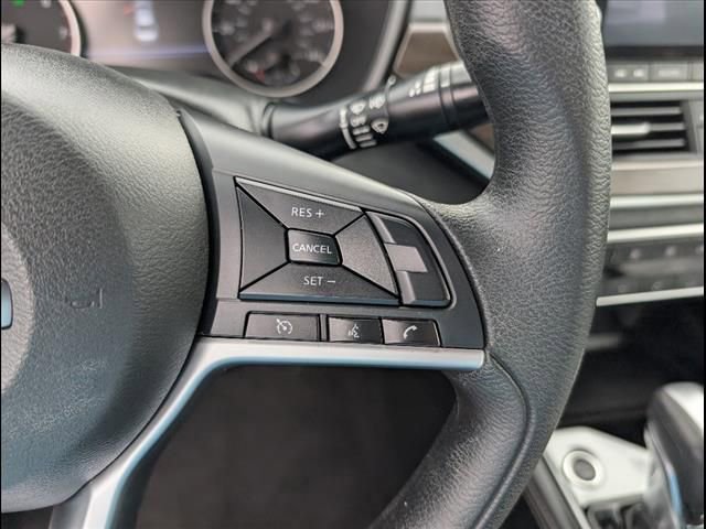 Used 2023 Nissan Altima 2.5 SV image 9