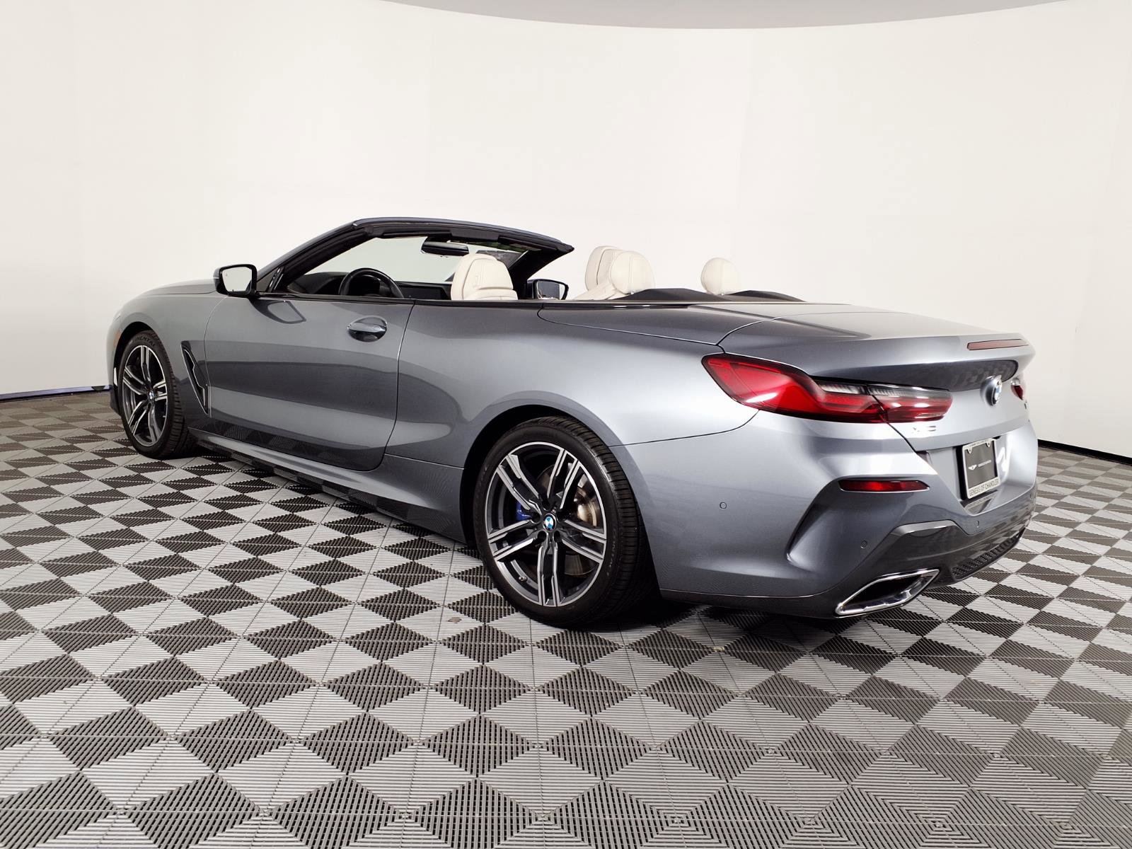 Used 2022 BMW 840i xDrive Convertible w/ Comfort Seating Package AWD/4WD image 6