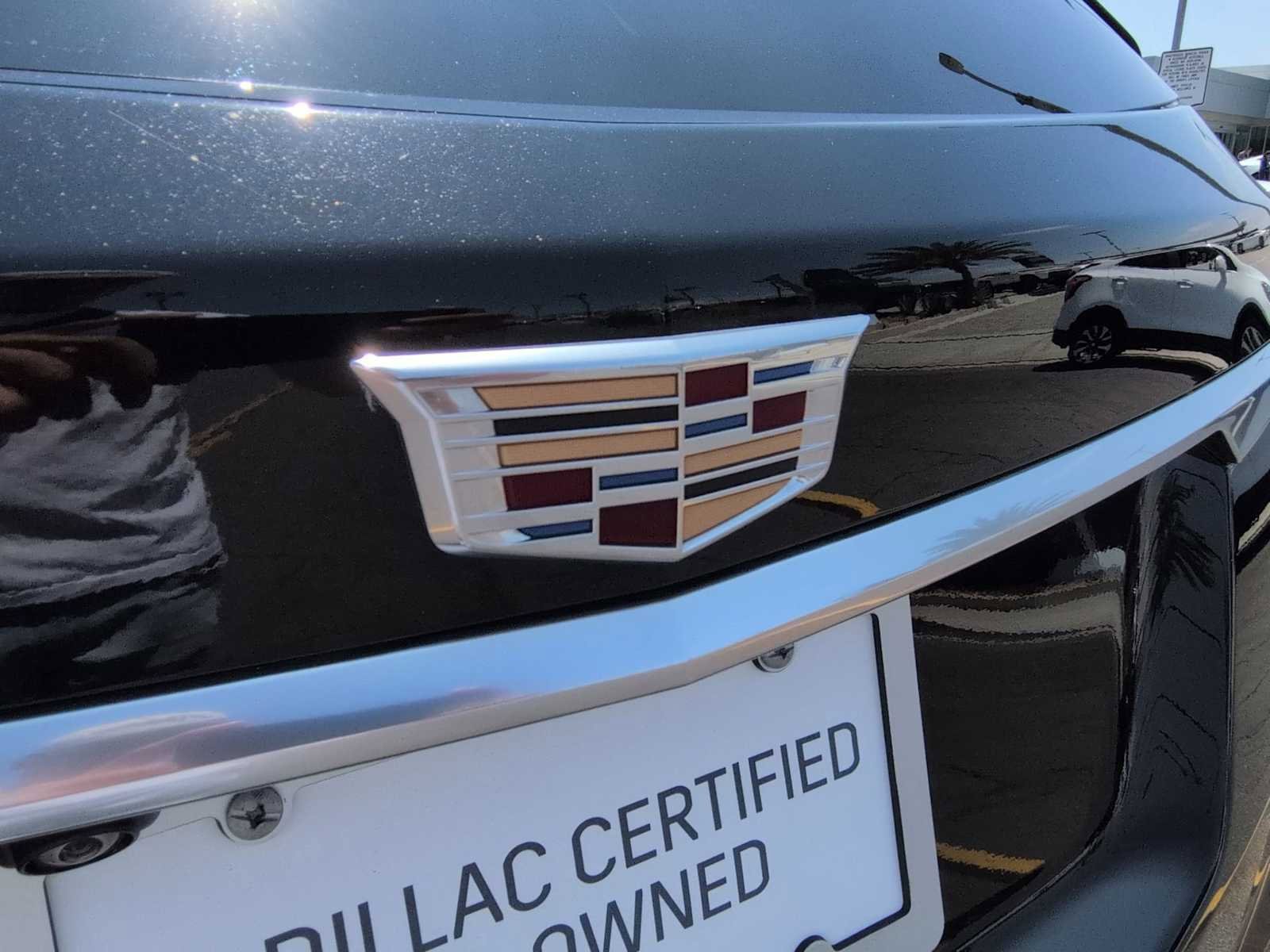 Certified 2023 Cadillac XT5 Luxury FWD image 8