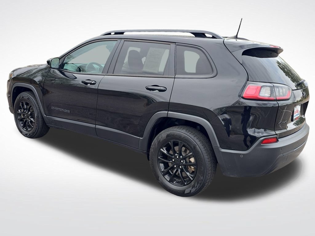 Used 2023 Jeep Cherokee Altitude Lux AWD/4WD image 3