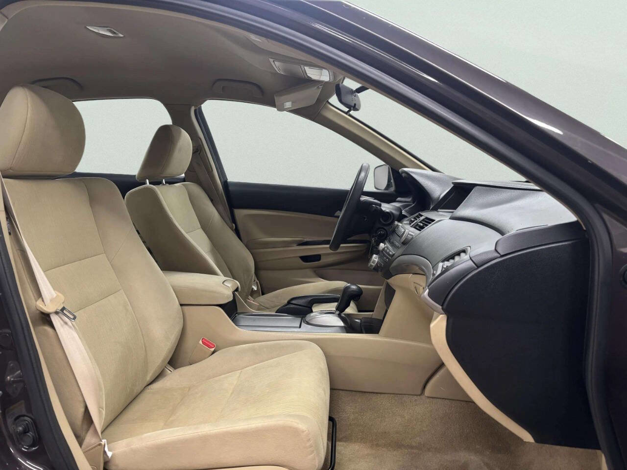 Used 2011 Honda Accord LX image 19