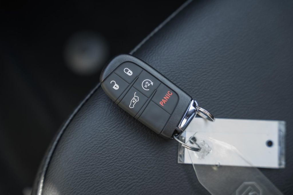 New 2026 Jeep Compass Limited image 38