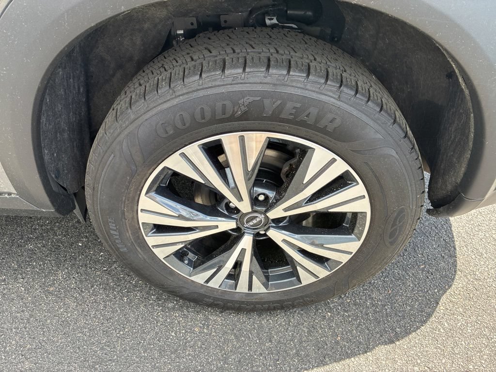 Certified 2023 Nissan Rogue SV AWD/4WD image 11