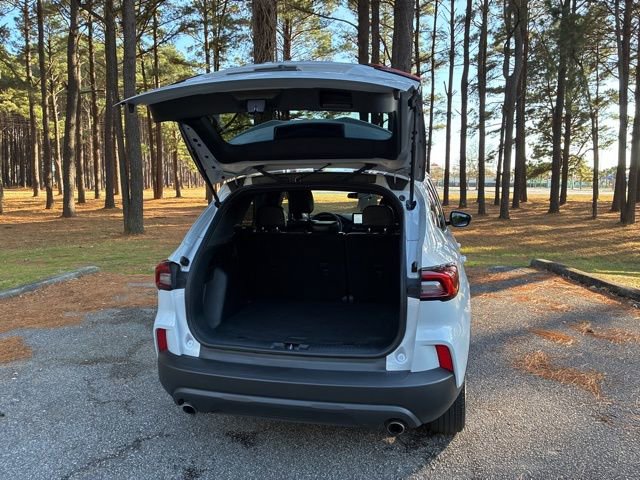 Used 2025 Ford Escape ST-Line image 18