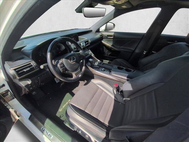 Used 2020 Lexus IS 300 F Sport w/ F Sport Package RWD image 9