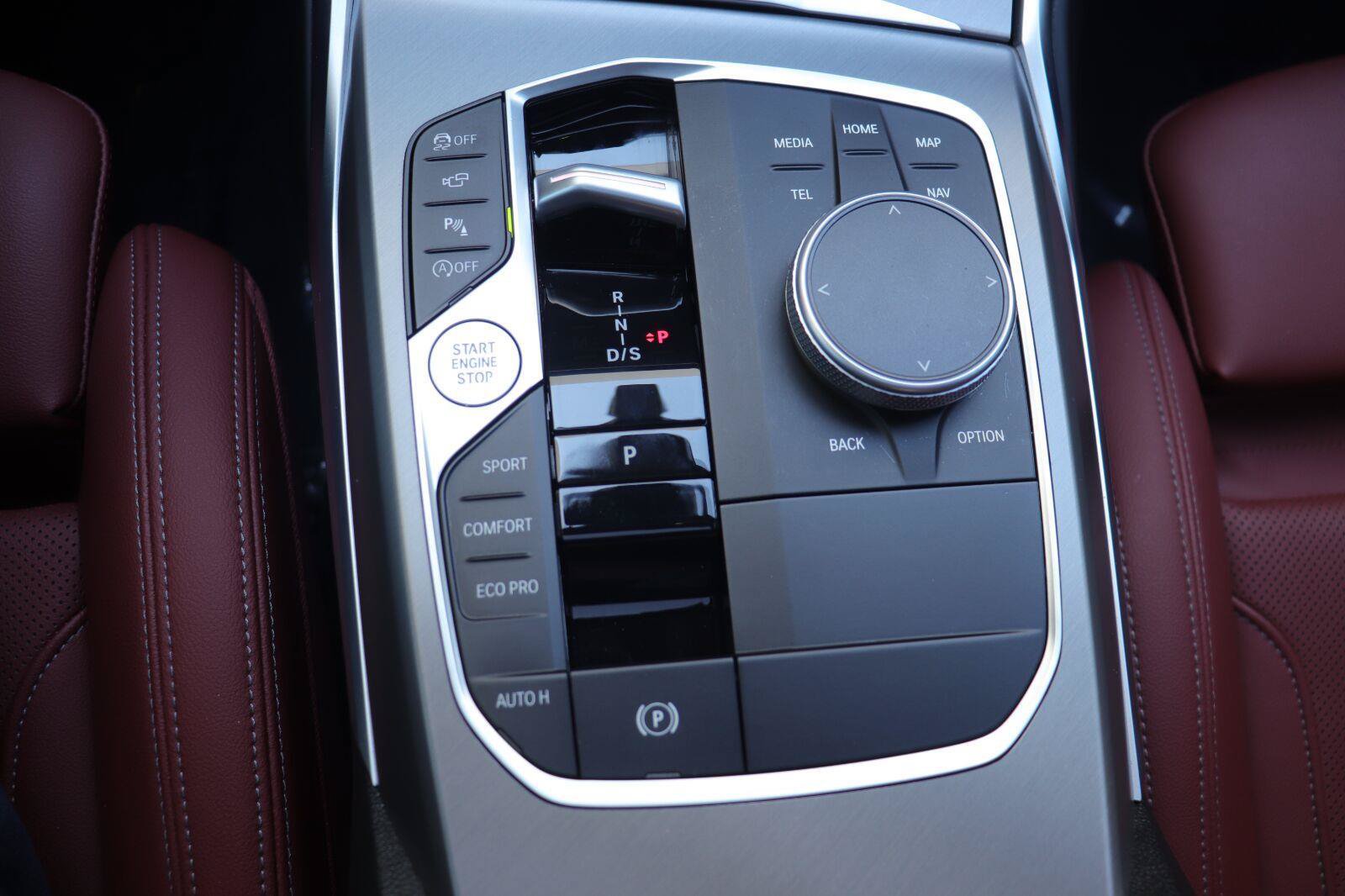 Used 2025 BMW M340i w/ Premium Package RWD image 39