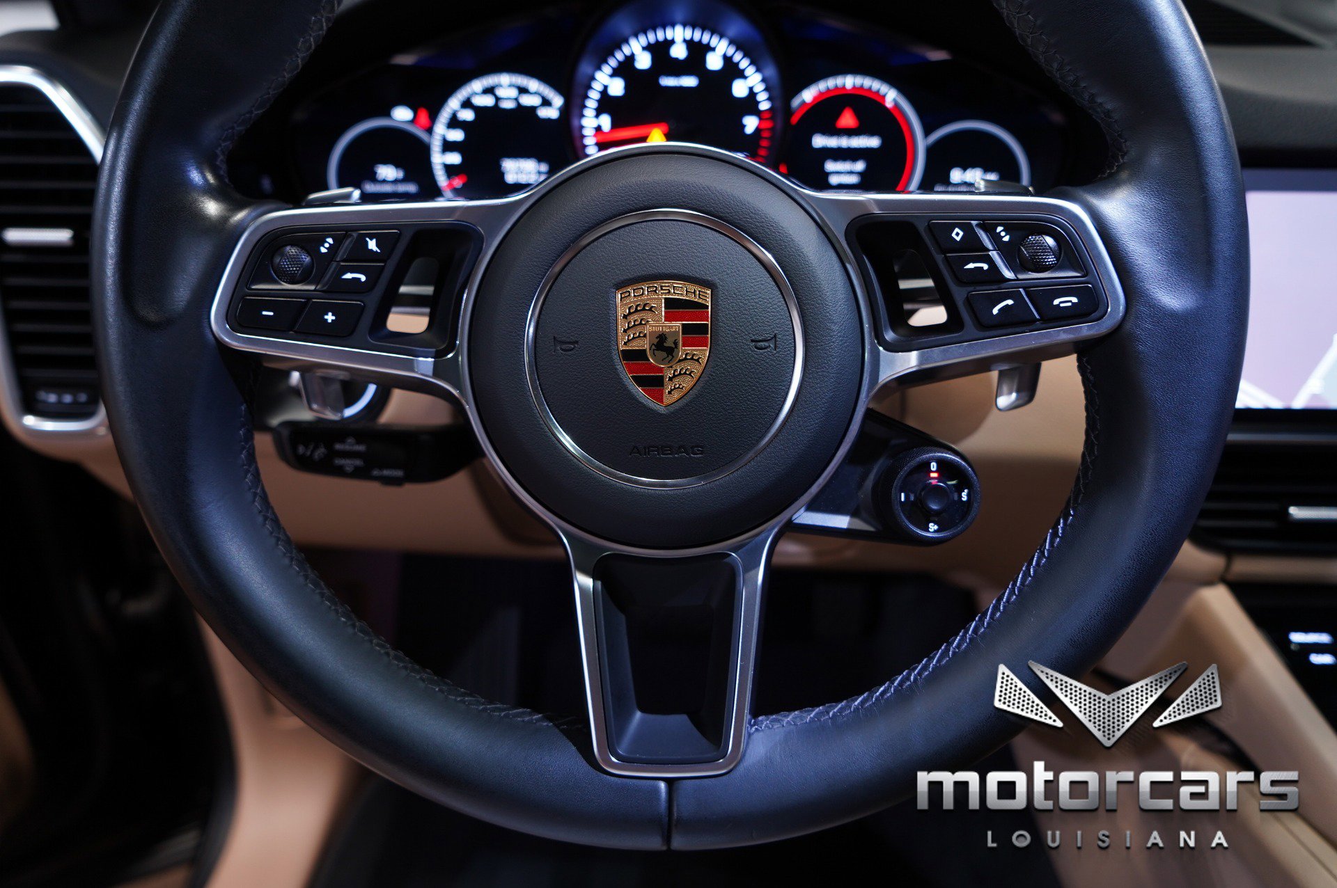 Used 2021 Porsche Cayenne Coupe w/ Premium Package image 29