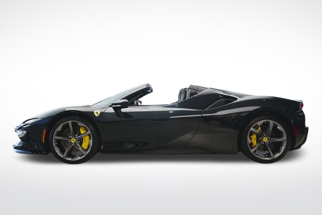 Used 2024 Ferrari SF90 Spider image 2