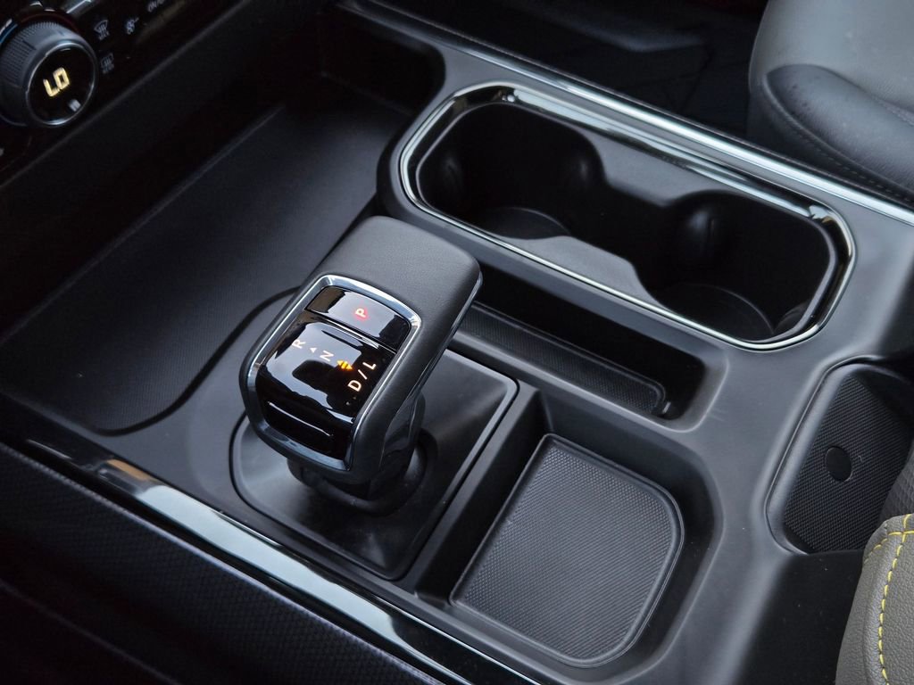 Used 2025 Chevrolet Silverado 1500 ZR2 w/ Technology Package image 19