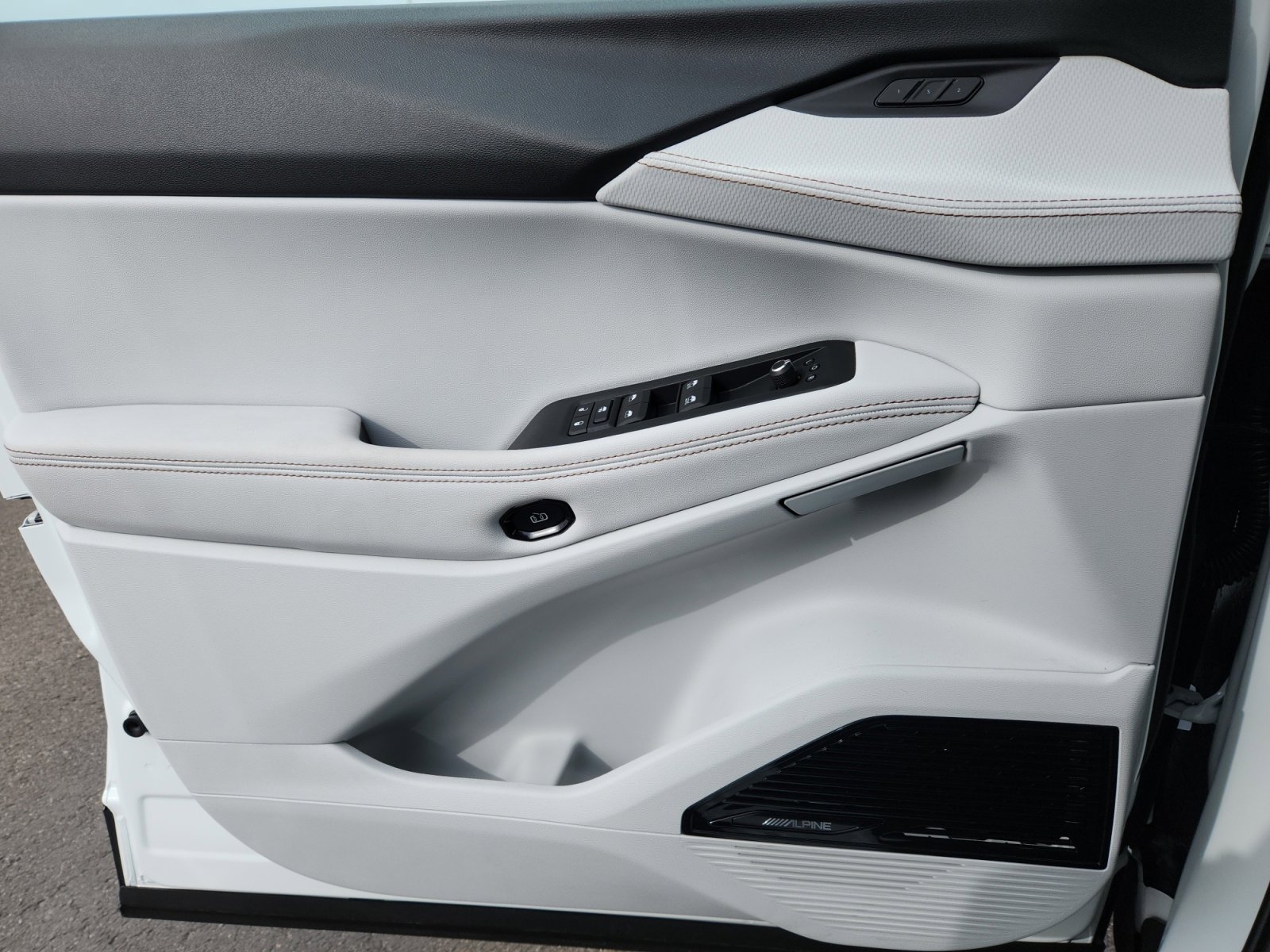 New 2026 Jeep Cherokee Limited image 13