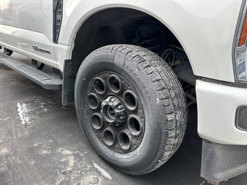 Used 2024 Ford F250 Lariat w/ Lariat Ultimate Package image 4
