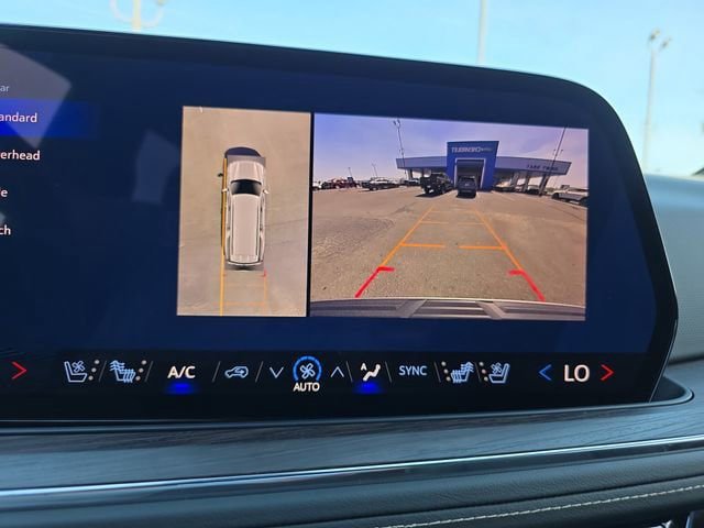 New 2026 Chevrolet Suburban Premier image 23