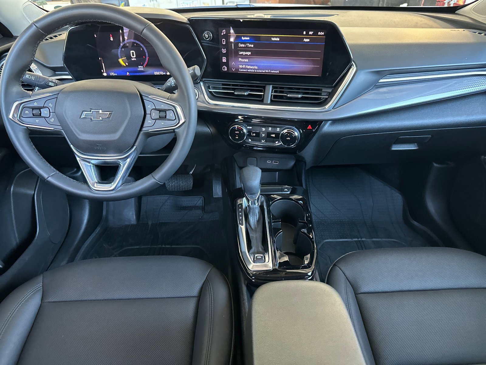 Used 2024 Chevrolet Trax ACTIV w/ Driver Confidence Package image 13