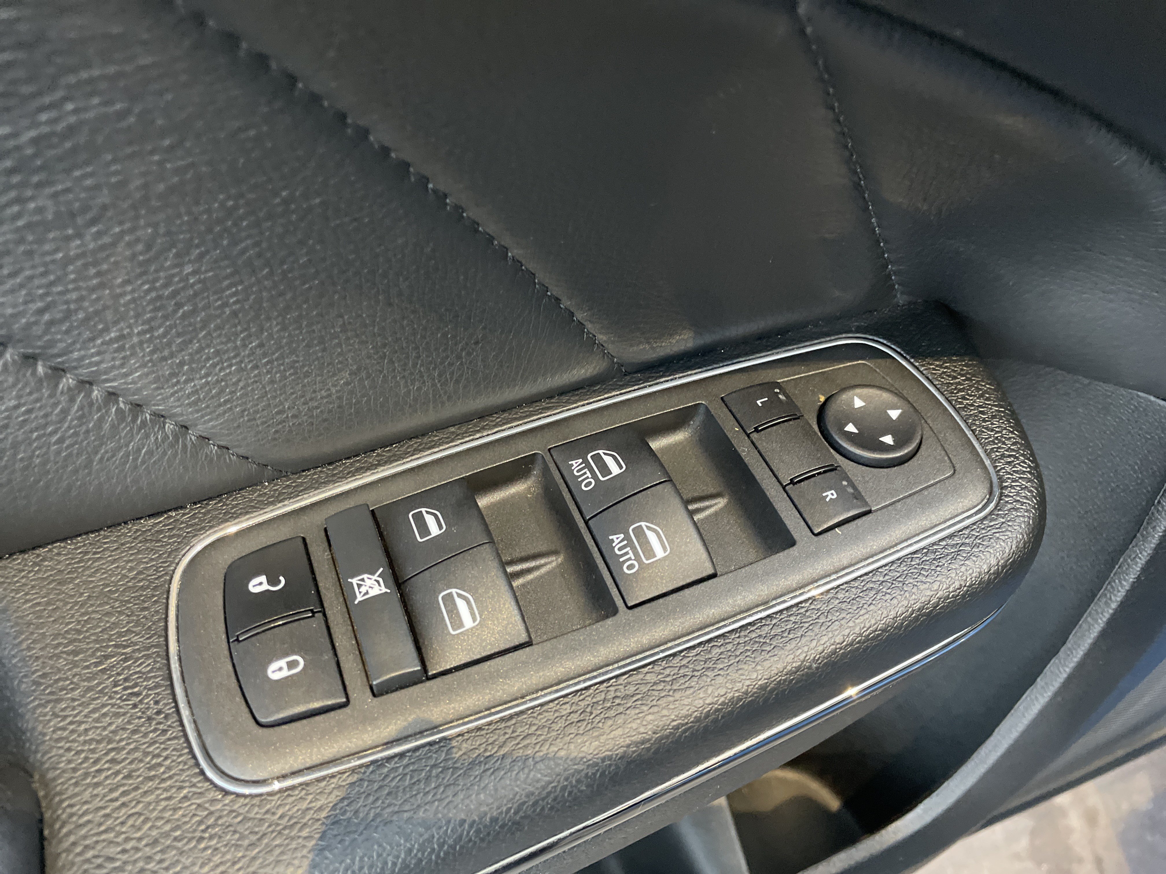 Used 2022 Dodge Charger SRT Hellcat RWD image 18