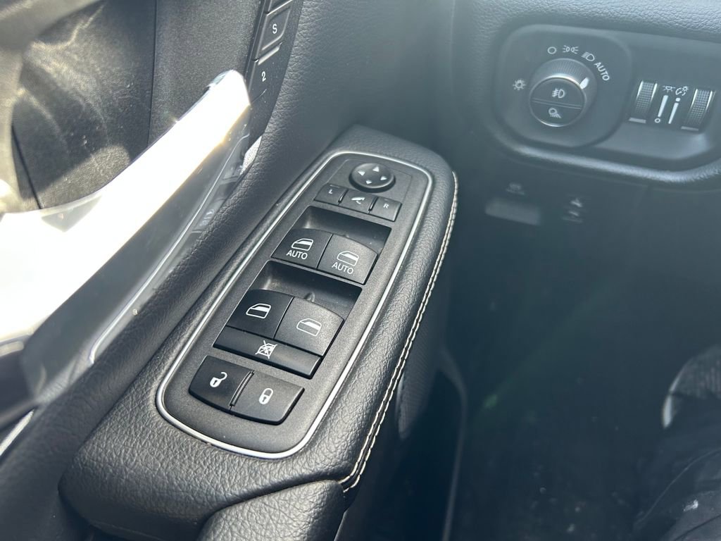 Certified 2022 RAM 1500 Laramie image 23